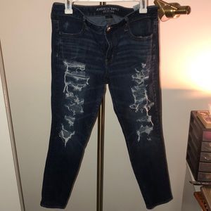 American eagle ripped jeans